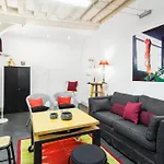 Artist Loft For 4 In Saint-Germain-Des-Pres