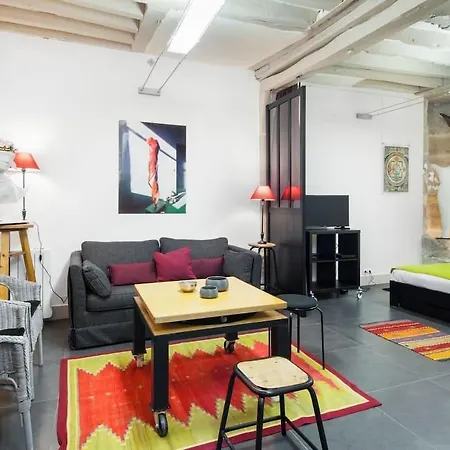 Artist Loft For 4 In Saint-germain-des-pres Paris